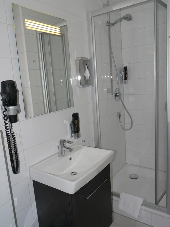 Mille Stelle Hotel Eggenstein-Leopoldshafen Habitación foto